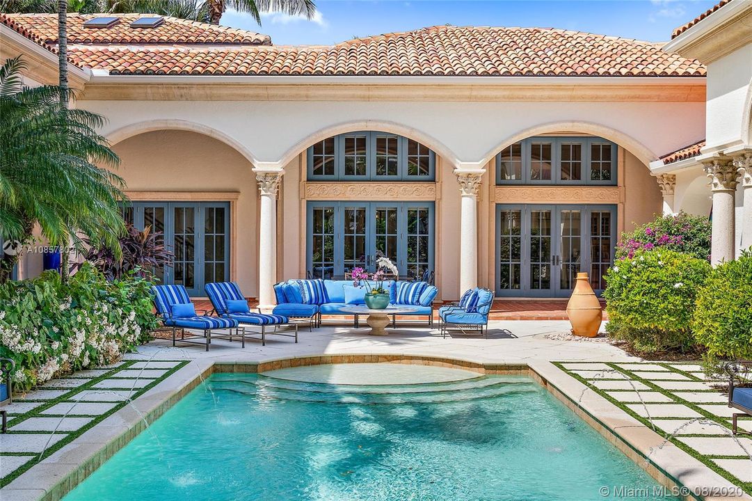 Pool & Patio