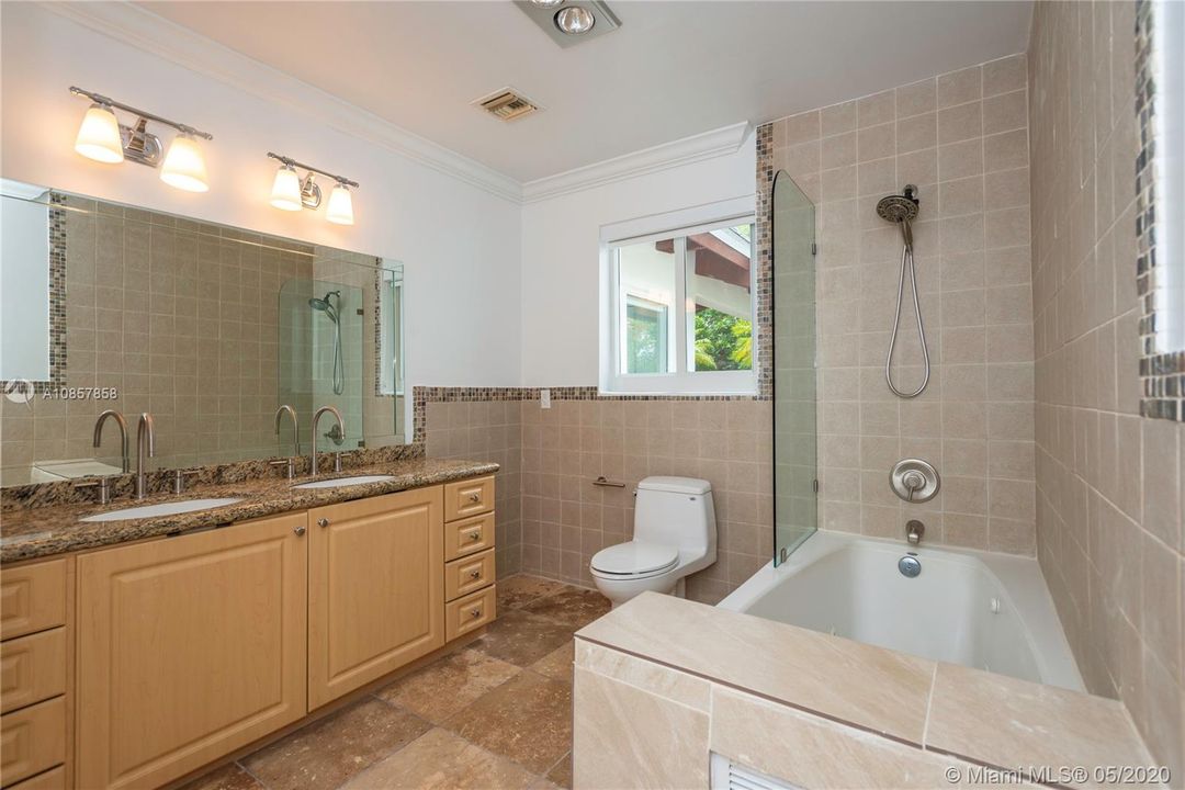 Recently Rented: $5,500 (3 beds, 4 baths, 3477 Square Feet)
