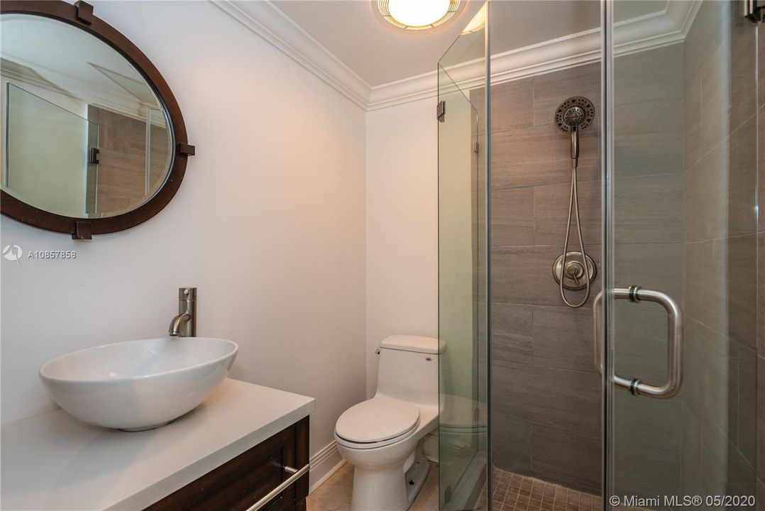 Recently Rented: $5,500 (3 beds, 4 baths, 3477 Square Feet)