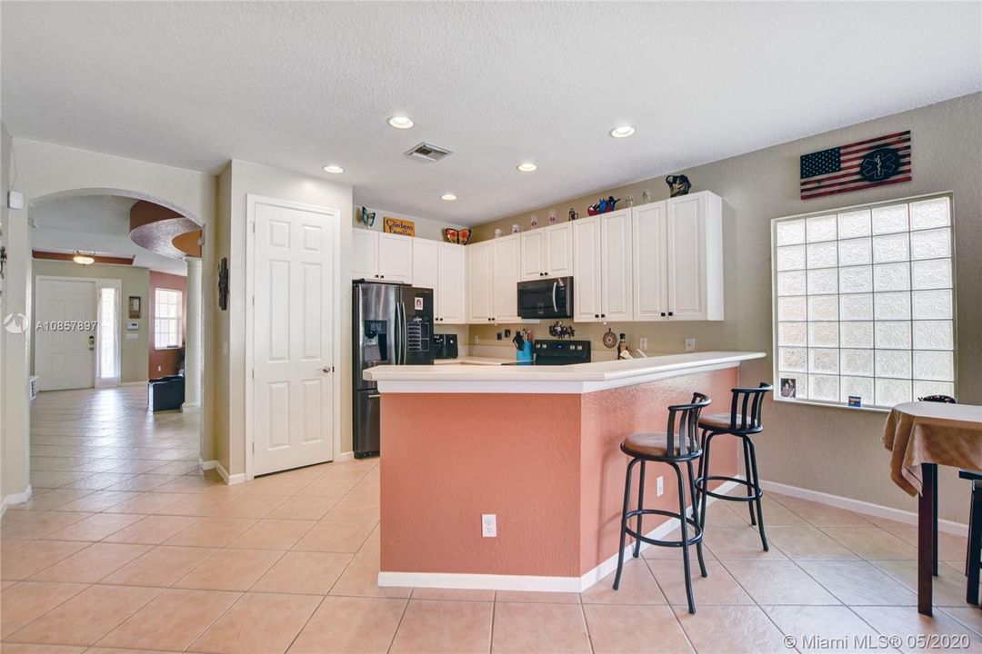 Recently Sold: $399,900 (4 beds, 2 baths, 2275 Square Feet)
