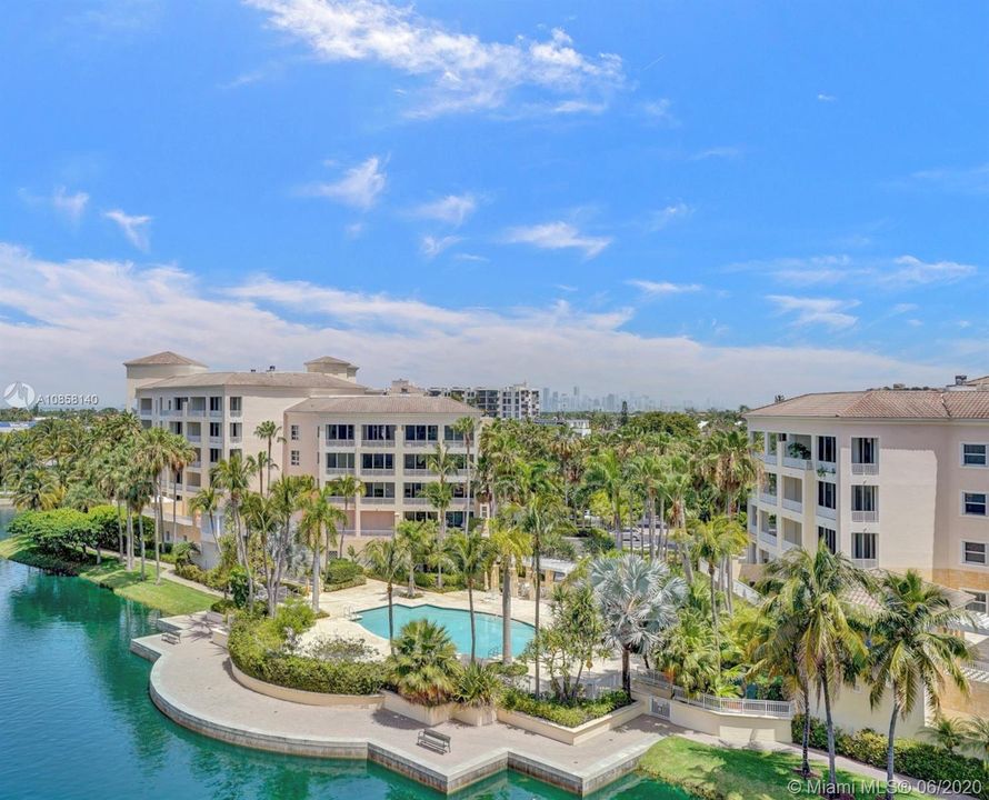 Recently Sold: $1,798,000 (4 beds, 4 baths, 3420 Square Feet)