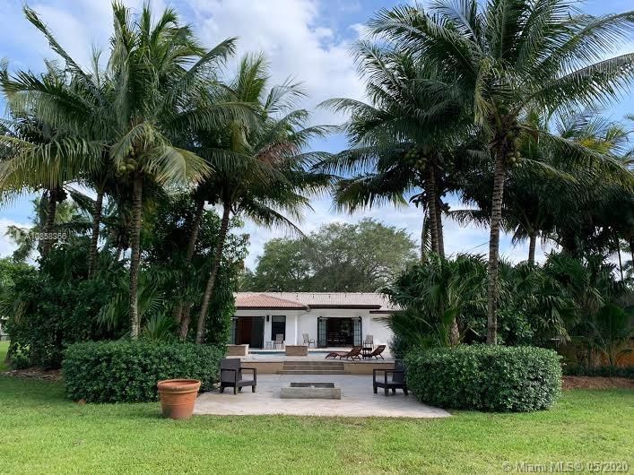 最近售出: $610,000 (3 贝兹, 2 浴室, 2062 平方英尺)