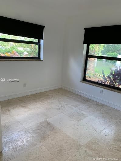 最近售出: $610,000 (3 贝兹, 2 浴室, 2062 平方英尺)