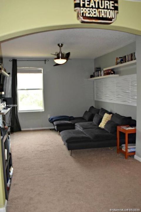 Recently Rented: $2,100 (4 beds, 3 baths, 2742 Square Feet)