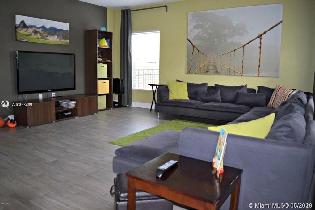 Recently Rented: $2,100 (4 beds, 3 baths, 2742 Square Feet)
