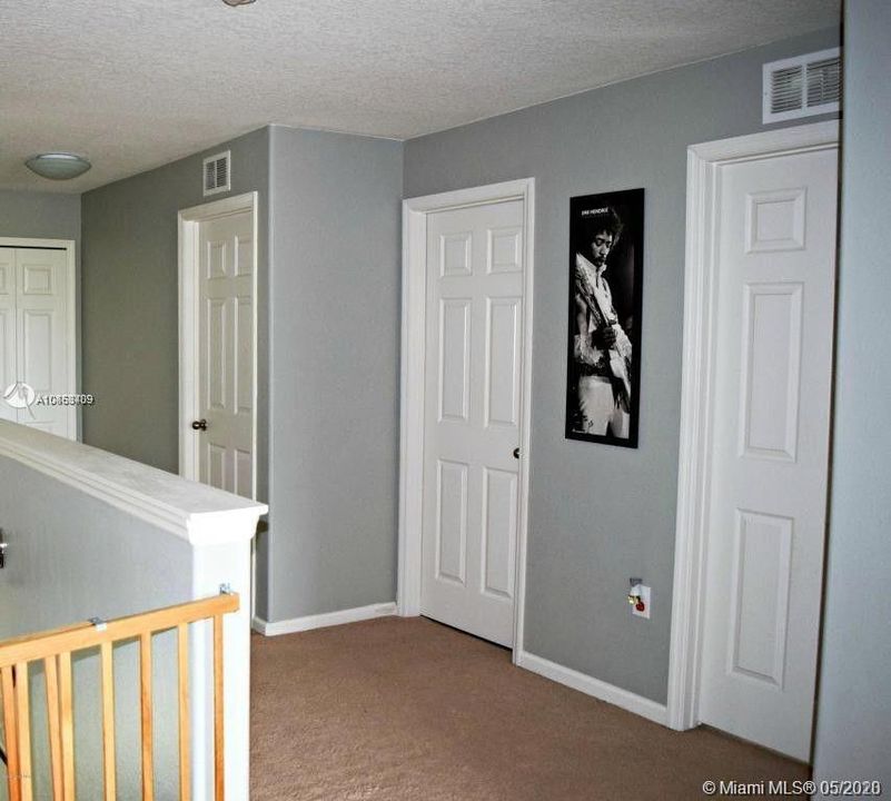 Recently Rented: $2,100 (4 beds, 3 baths, 2742 Square Feet)