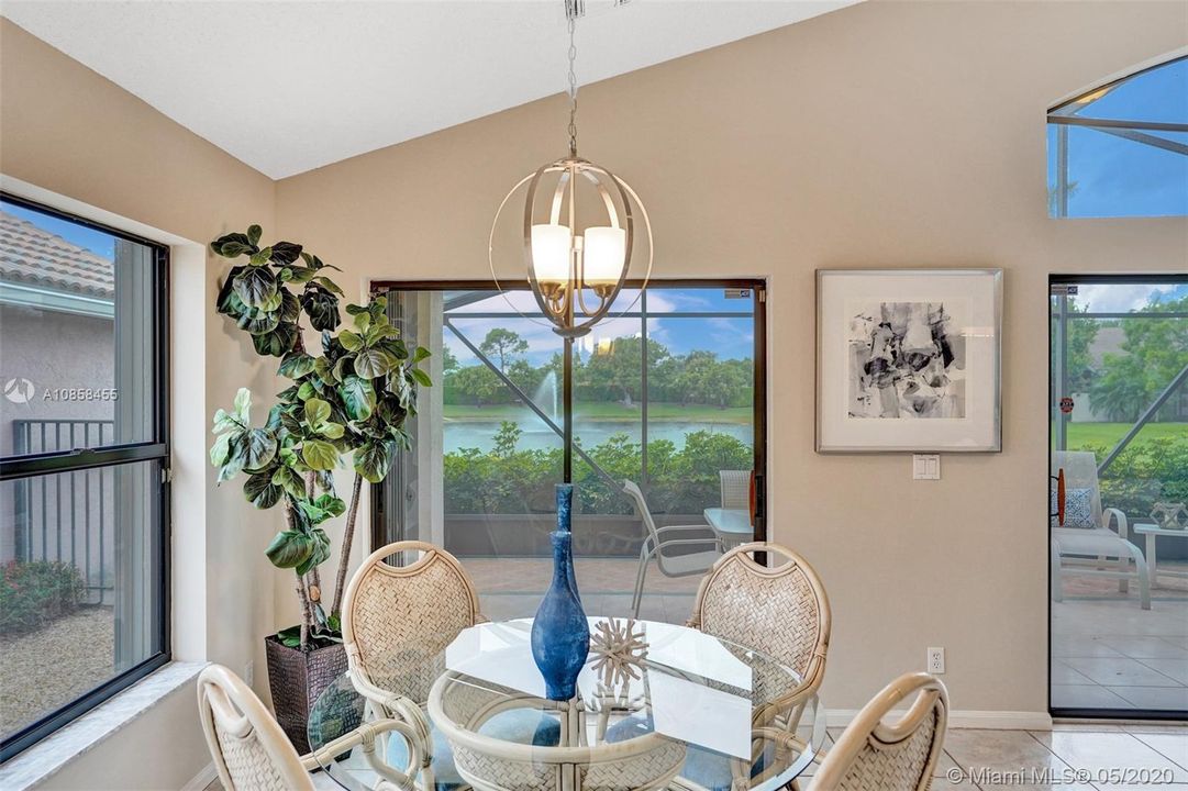 Recently Sold: $339,900 (3 beds, 2 baths, 2092 Square Feet)