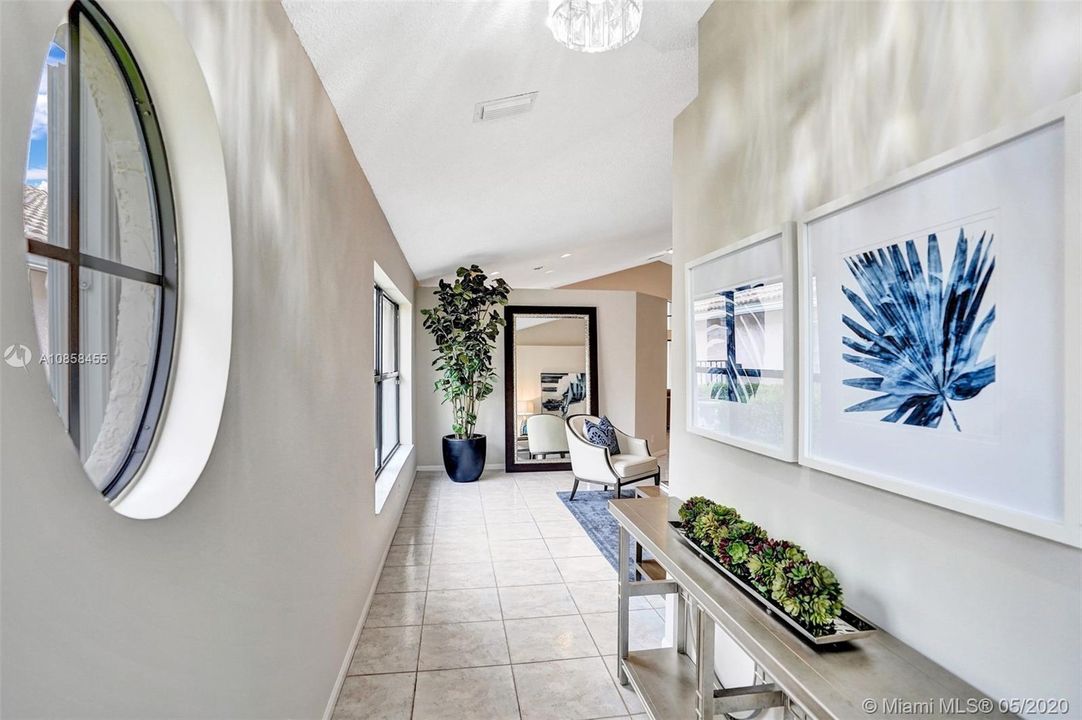 Recently Sold: $339,900 (3 beds, 2 baths, 2092 Square Feet)