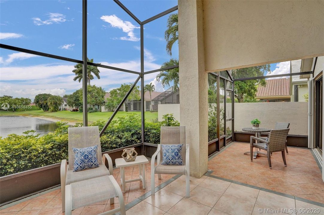 Recently Sold: $339,900 (3 beds, 2 baths, 2092 Square Feet)