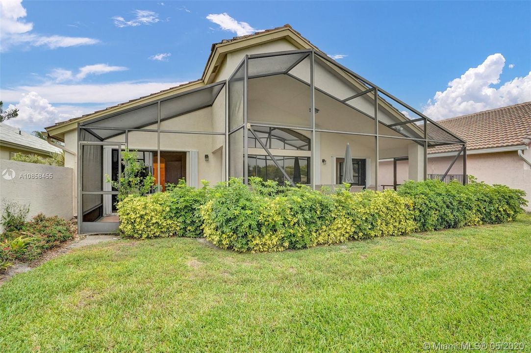 Recently Sold: $339,900 (3 beds, 2 baths, 2092 Square Feet)