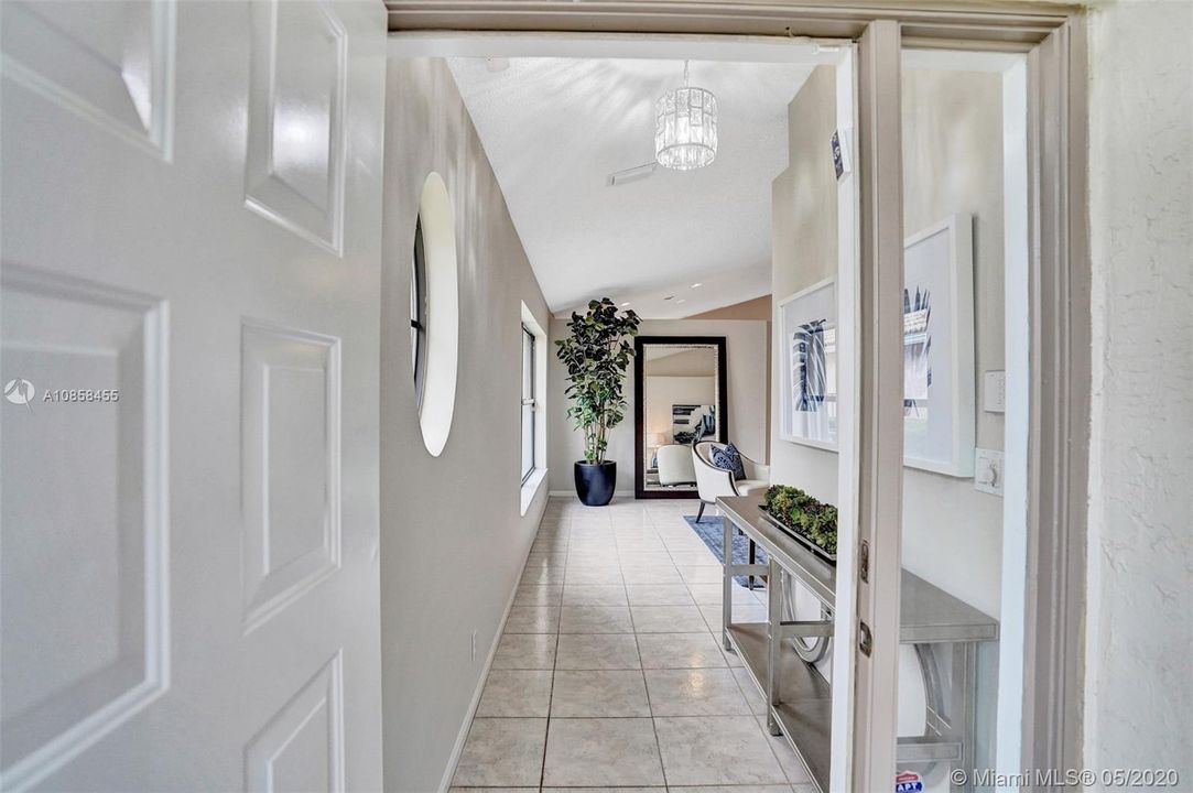 Recently Sold: $339,900 (3 beds, 2 baths, 2092 Square Feet)