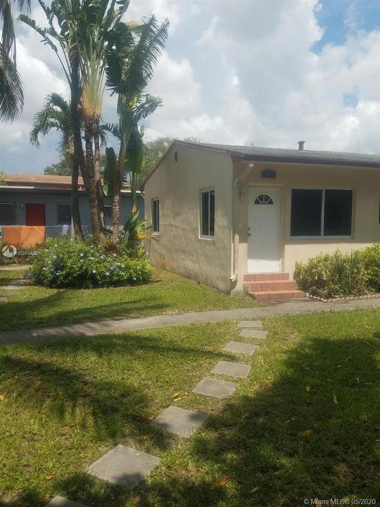 Недавно арендовано: $900 (1 спален, 1 ванн, 576 Квадратных фут)