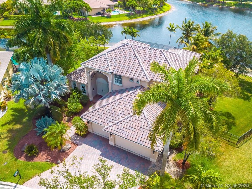 Ariel View Great pie shaped lot with great views