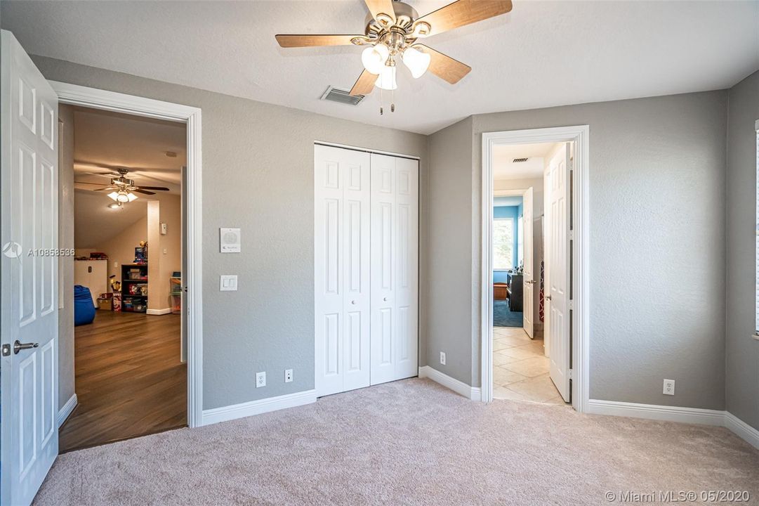Bedroom 4 with Jack and Jill bathroom