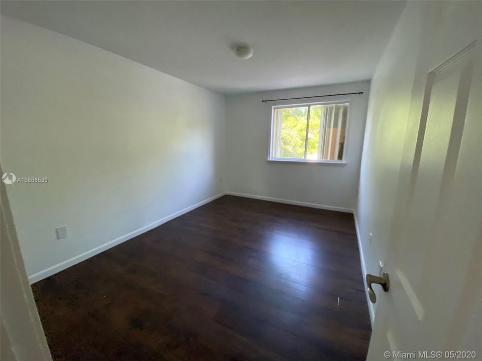 Недавно арендовано: $3,650 (6 спален, 3 ванн, 2325 Квадратных фут)