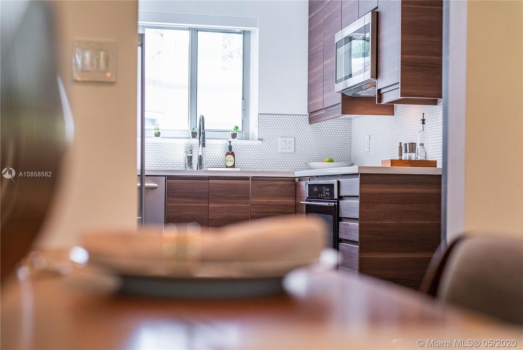 Недавно продано: $769,000 (3 спален, 2 ванн, 1375 Квадратных фут)