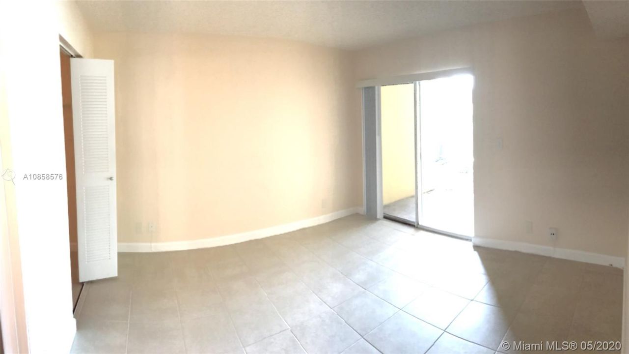 Recientemente alquilado: $1,375 (3 camas, 2 baños, 1050 Pies cuadrados)