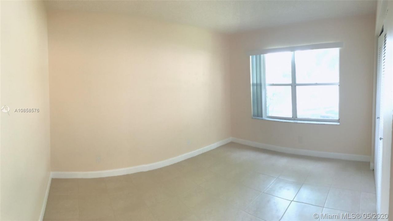 Recientemente alquilado: $1,375 (3 camas, 2 baños, 1050 Pies cuadrados)