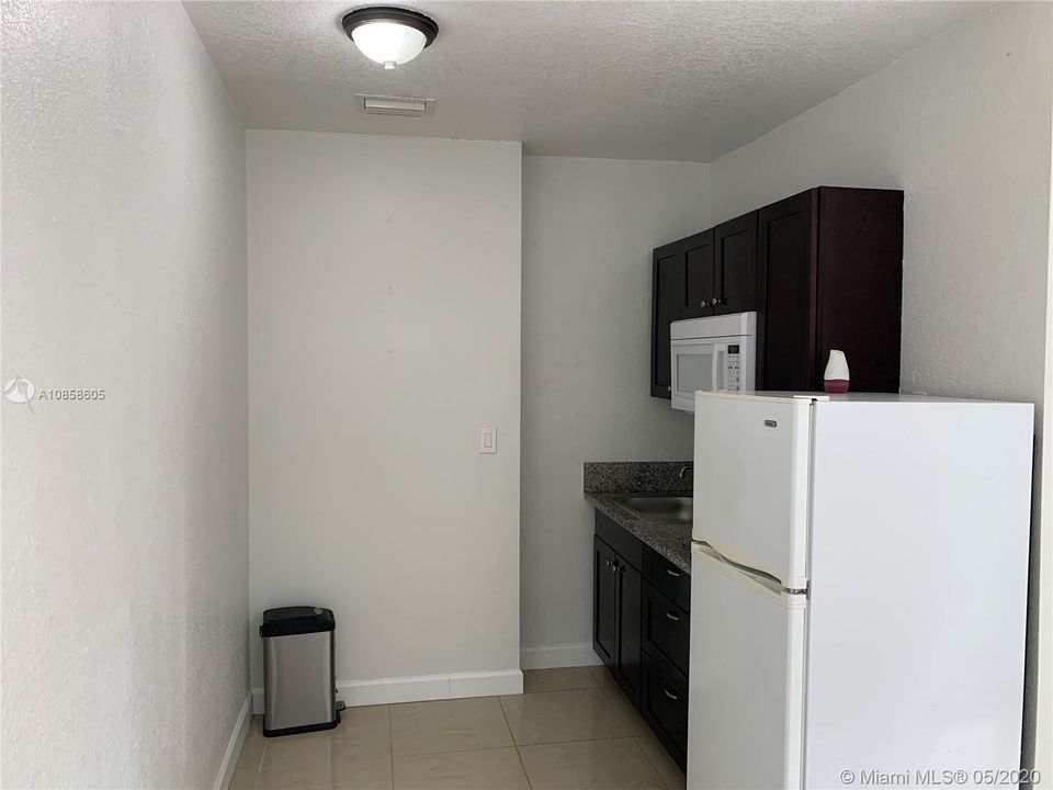 Recently Rented: $840 (1 beds, 1 baths, 400 Square Feet)