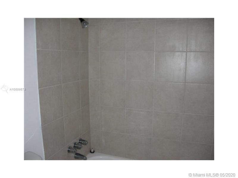 Recently Rented: $1,270 (1 beds, 1 baths, 620 Square Feet)