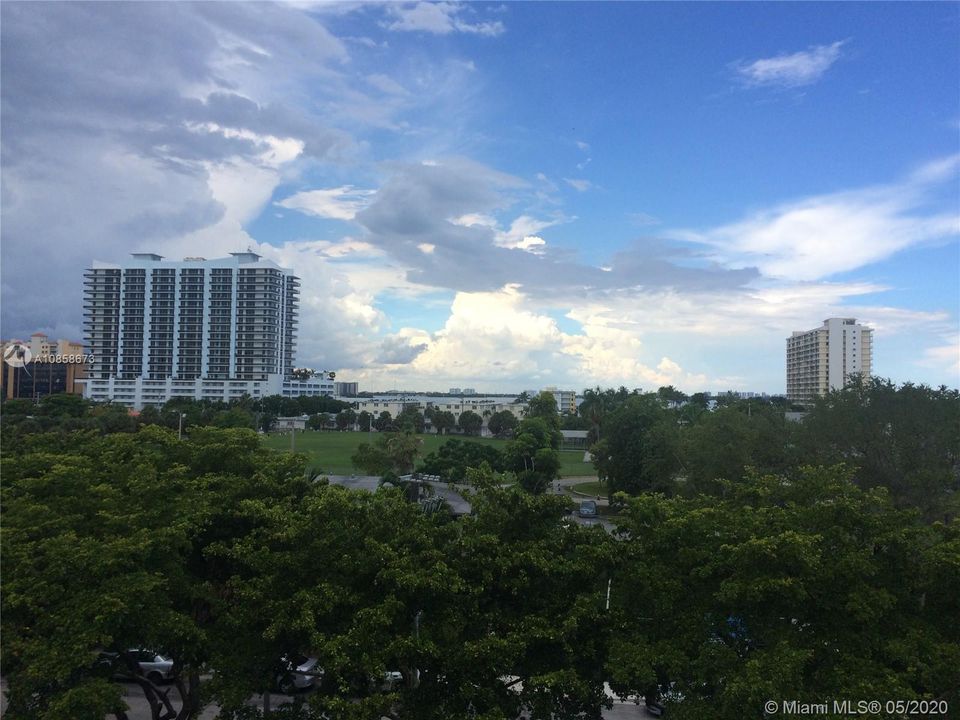 Recently Rented: $1,270 (1 beds, 1 baths, 620 Square Feet)