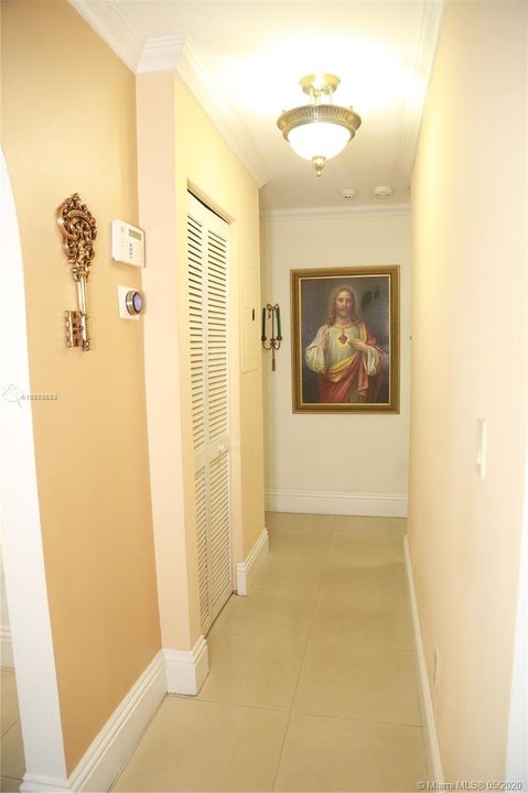 Recently Sold: $360,000 (3 beds, 2 baths, 1173 Square Feet)
