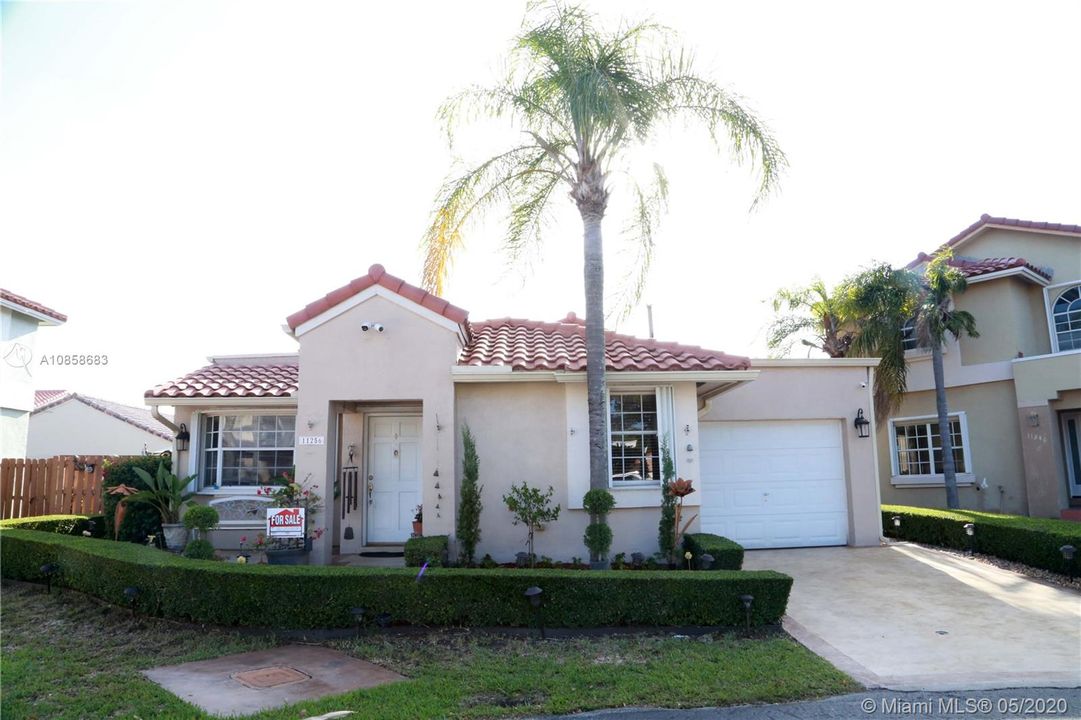 Recently Sold: $360,000 (3 beds, 2 baths, 1173 Square Feet)