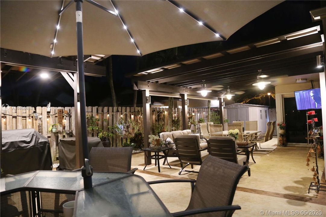 Recently Sold: $360,000 (3 beds, 2 baths, 1173 Square Feet)