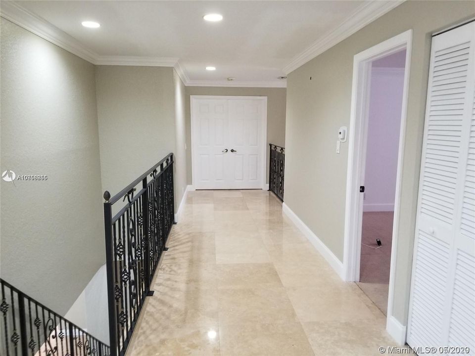 Recently Rented: $5,200 (6 beds, 4 baths, 4094 Square Feet)