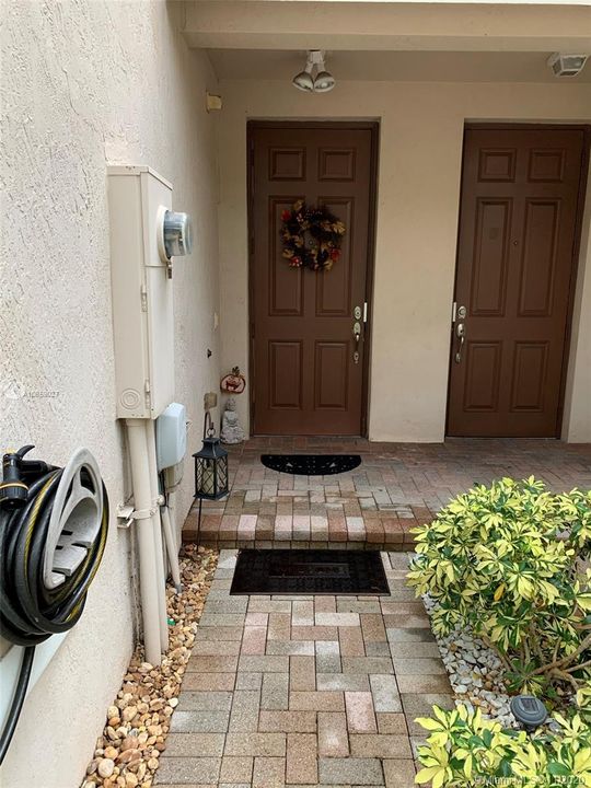 Vendido Recientemente: $224,900 (2 camas, 2 baños, 1272 Pies cuadrados)