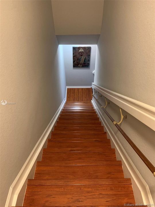 Vendido Recientemente: $224,900 (2 camas, 2 baños, 1272 Pies cuadrados)