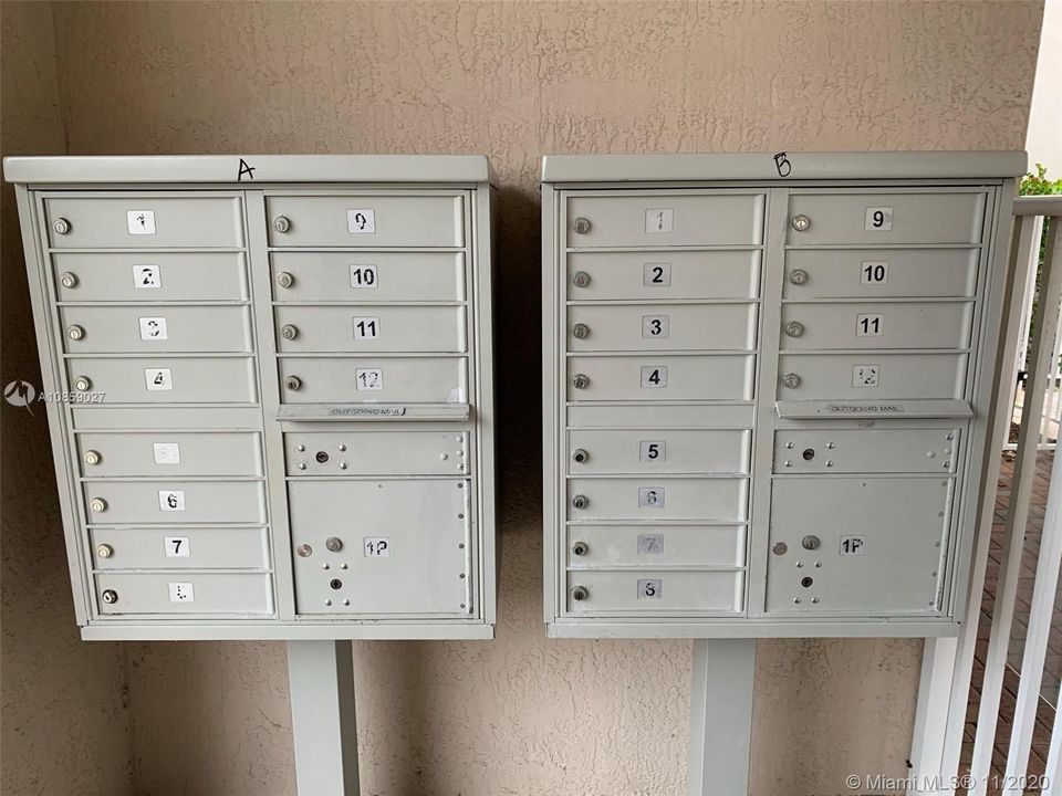 Vendido Recientemente: $224,900 (2 camas, 2 baños, 1272 Pies cuadrados)