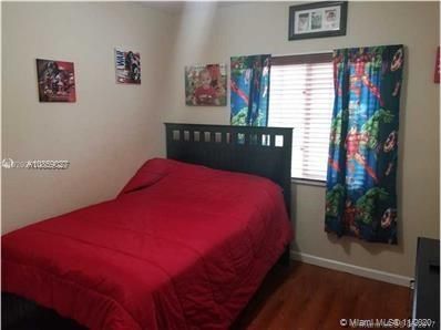 Vendido Recientemente: $224,900 (2 camas, 2 baños, 1272 Pies cuadrados)