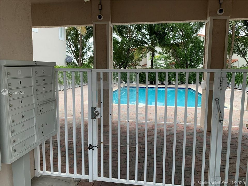 Vendido Recientemente: $224,900 (2 camas, 2 baños, 1272 Pies cuadrados)