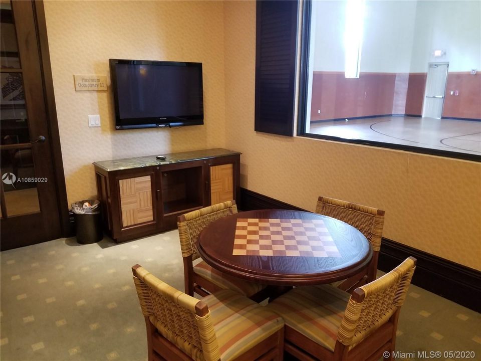 Recently Sold: $482,500 (3 beds, 2 baths, 2362 Square Feet)