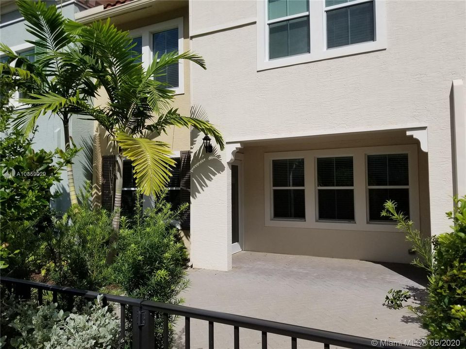 Recently Sold: $482,500 (3 beds, 2 baths, 2362 Square Feet)