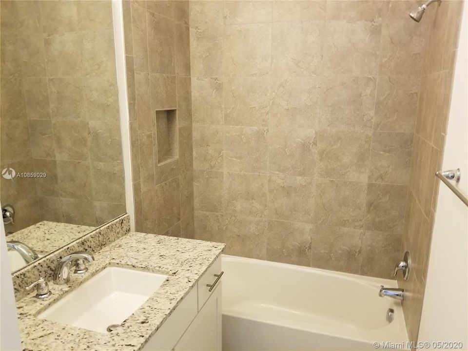 Recently Sold: $482,500 (3 beds, 2 baths, 2362 Square Feet)