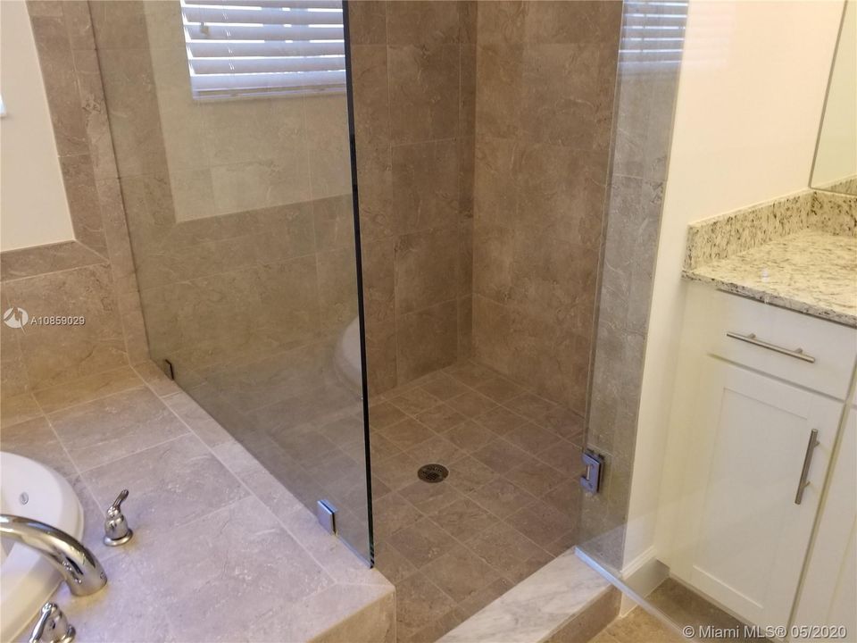 Recently Sold: $482,500 (3 beds, 2 baths, 2362 Square Feet)