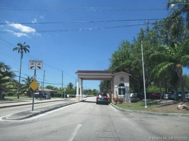 Vendido Recientemente: $295,000 (3 camas, 2 baños, 1865 Pies cuadrados)