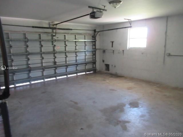 Vendido Recientemente: $295,000 (3 camas, 2 baños, 1865 Pies cuadrados)