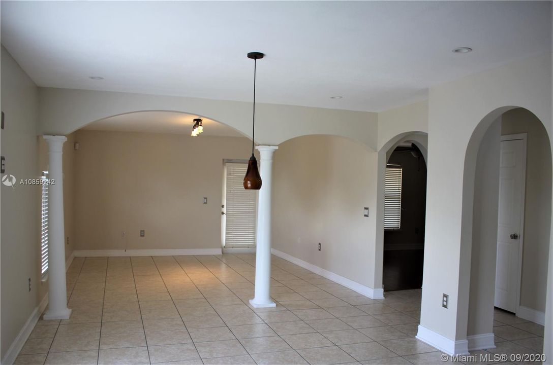 Recently Sold: $274,900 (4 beds, 2 baths, 2320 Square Feet)