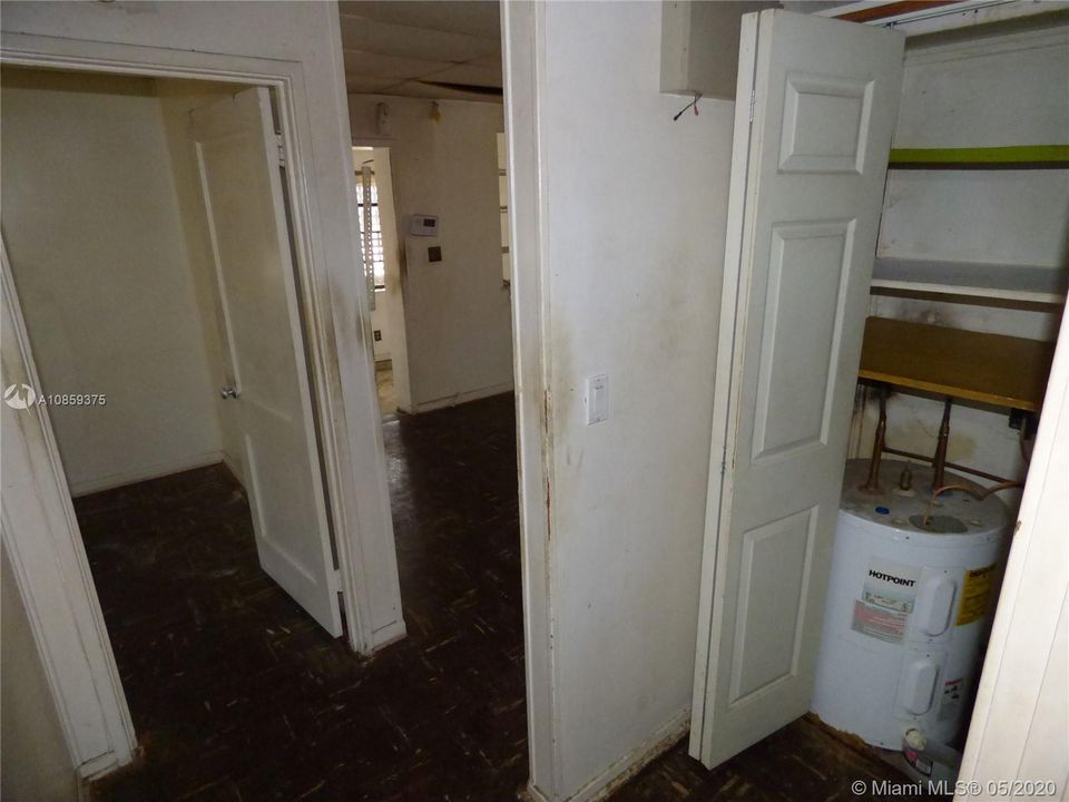 Vendido Recientemente: $99,900 (3 camas, 2 baños, 1402 Pies cuadrados)