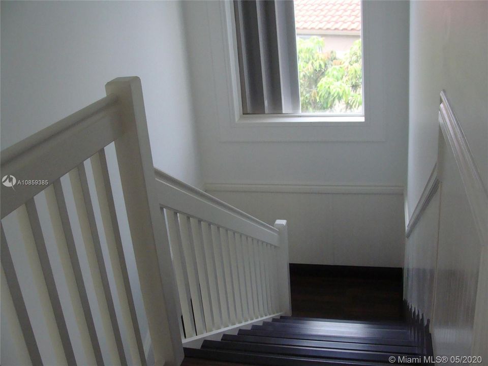 Recently Rented: $6,500 (5 beds, 4 baths, 3491 Square Feet)
