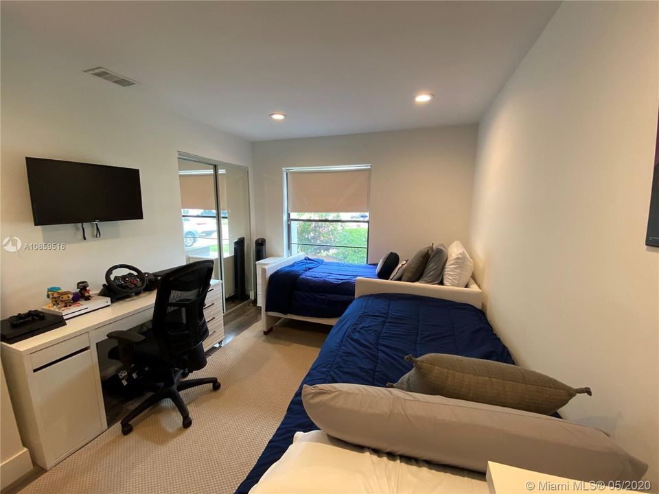 4TH BEDROOM - BOYS ROOM!