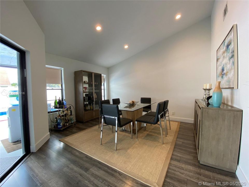 DINNING ROOM - PATIO ACCESS