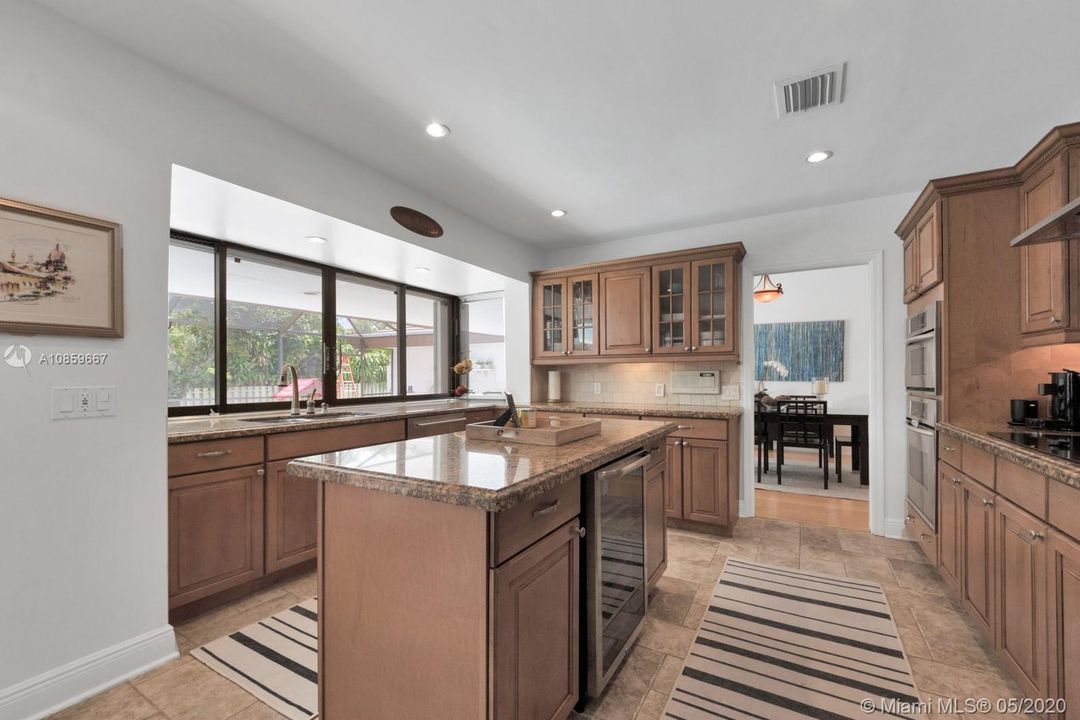 Recently Sold: $599,997 (4 beds, 3 baths, 2804 Square Feet)
