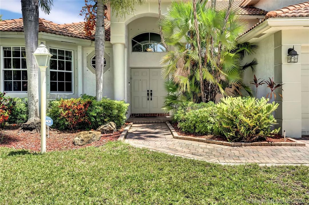 Recently Rented: $4,200 (4 beds, 3 baths, 3345 Square Feet)