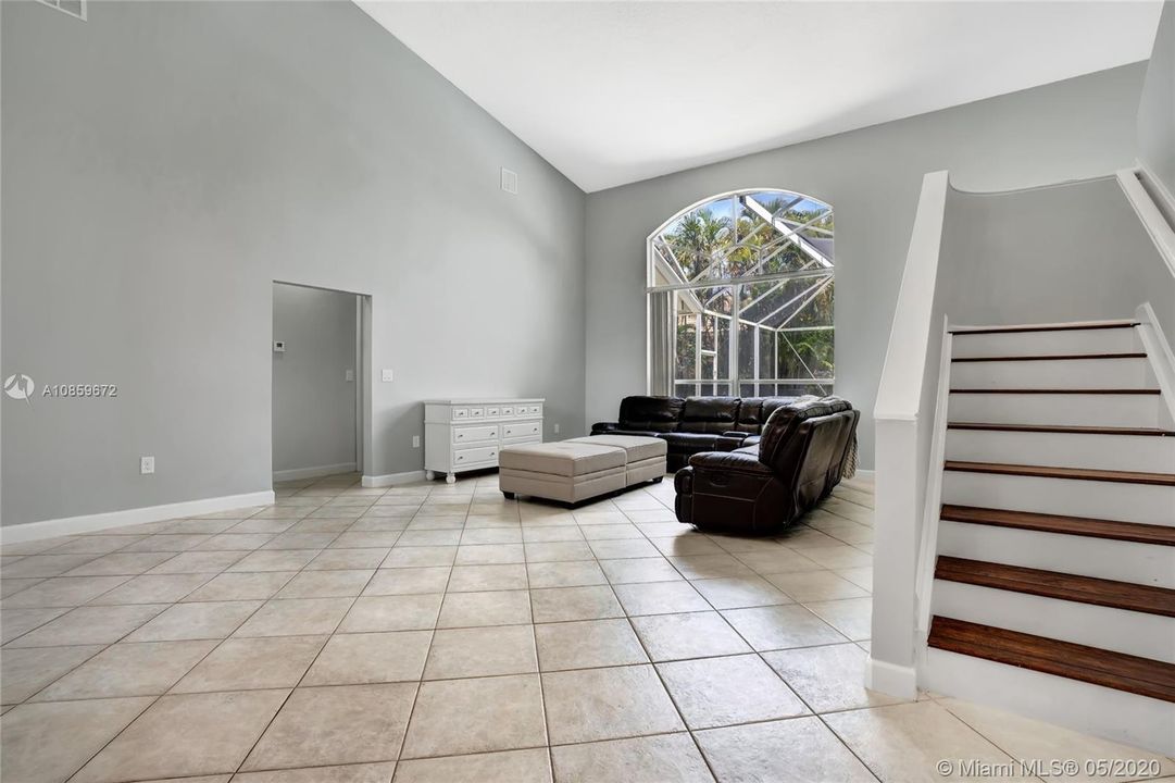 Recently Rented: $4,200 (4 beds, 3 baths, 3345 Square Feet)