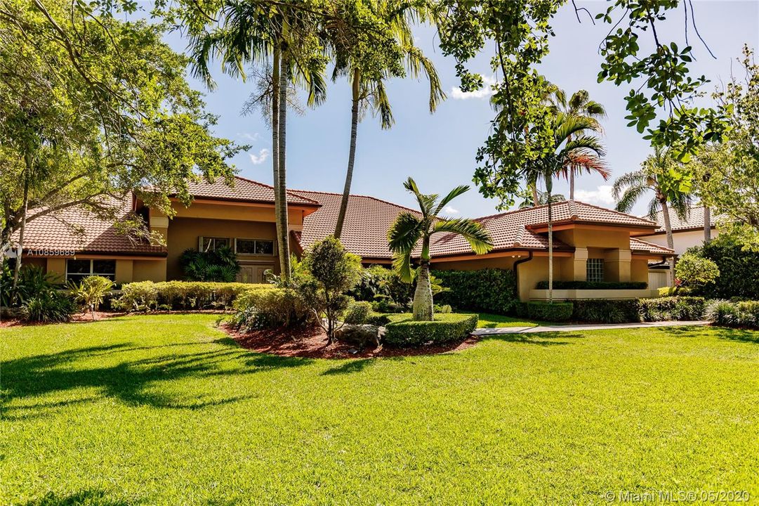 Recently Rented: $4,800 (5 beds, 3 baths, 4137 Square Feet)
