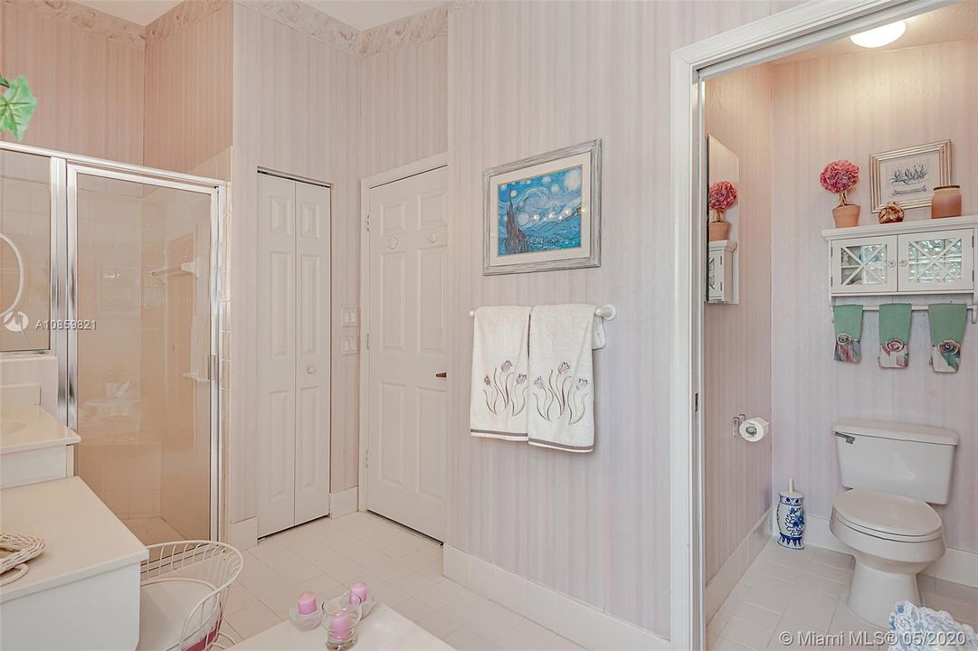 Недавно продано: $329,000 (3 спален, 2 ванн, 1588 Квадратных фут)